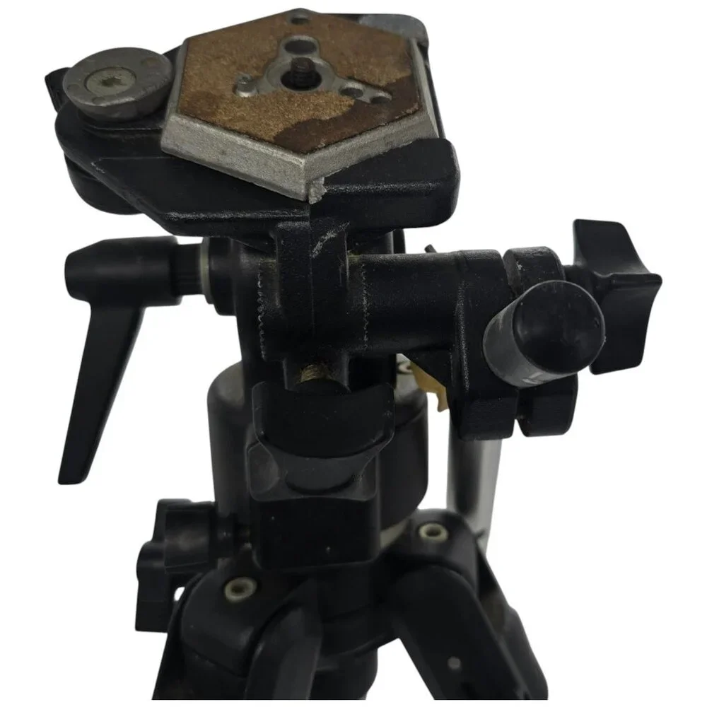Bogen 3011 Professional Camera Tripod w/ 3063 Pan Tilt Fluid Head Made in Italy